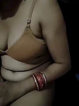 kaveerpooja947 online show from 05/02/26, 06:02
