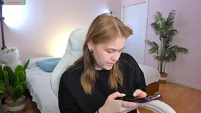 Snapshot of Colleen_Blake chatting on 02/27/26, 04:29 Colleen Blake online show from 02/27/26, 04:29