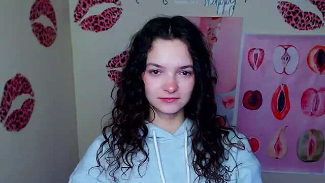  SusieSu  online show from 01/12/26, 07:35