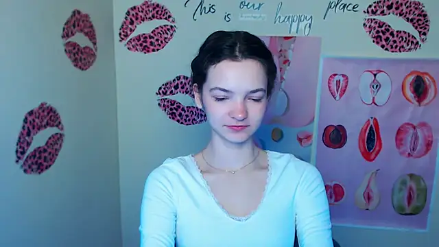  SusieSu  online show from 03/18/26, 07:22