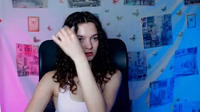  SusieSu  online show from 06/19/26, 04:39