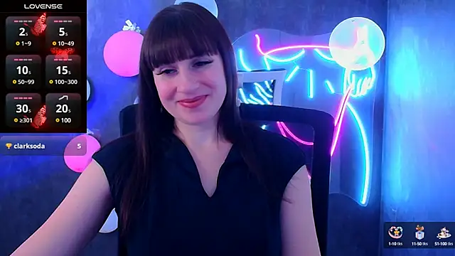 Snapshot of Violla_My chatting on 02/18/25, 01:00 Violla My online show from 02/18/25, 01:00