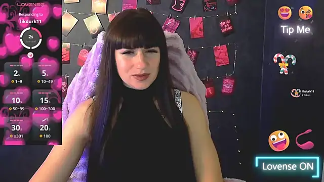 Snapshot of Violla_My chatting on 10/19/25, 06:03 Violla My online show from 10/19/25, 06:03
