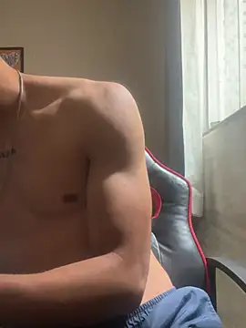 pteno1 online show from 01/15/25, 02:02