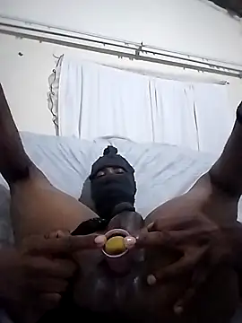 Snapshot of hugecrksam chatting on 03/07/26, 07:55 hugecrksam online show from 03/07/26, 07:55