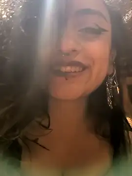 Lila Desiree online show from 12/30/24, 04:31