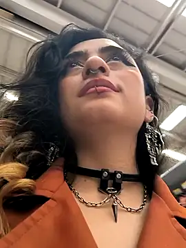 Lila Desiree online show from 12/31/24, 09:39