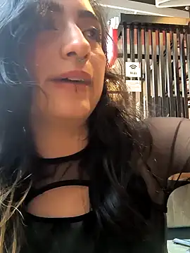 Lila Desiree online show from 01/28/25, 07:00