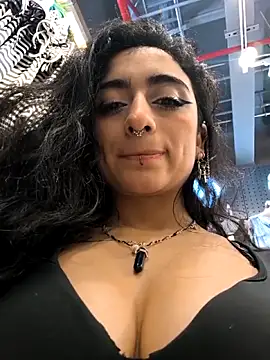 Lila Desiree online show from 10/18/25, 03:35