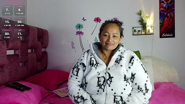 Snapshot of ScarletthJhonson- chatting on 04/11/26, 06:45 ScarletthJhonson- online show from 04/11/26, 06:45