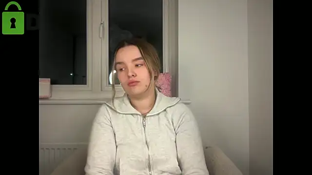 maisiesmithx online show from 02/02/26, 11:25