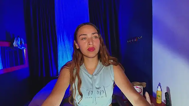 DevoniCollins online show from 01/13/25, 07:53