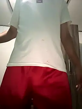 Snapshot of Erick-90 chatting on 10/20/25, 12:44 Erick-90 online show from 10/20/25, 12:44