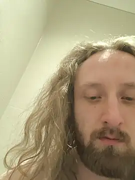 Snapshot of DrownMentallyyy chatting on 10/28/25, 05:55 DrownMentallyyy online show from 10/28/25, 05:55