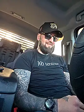 Beardedtattood online show from 10/24/25, 12:34