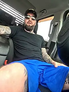 Beardedtattood online show from 11/05/25, 02:39