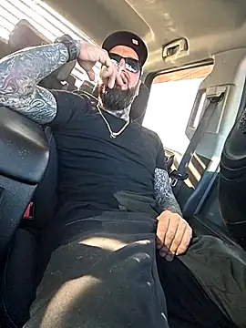 Beardedtattood online show from 11/16/25, 03:06