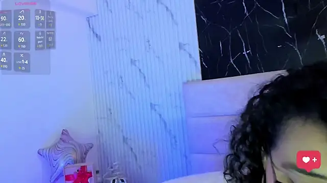 Reginavegaa online show from 05/21/26, 11:39