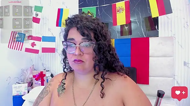 Reginavegaa online show from 06/30/26, 11:44