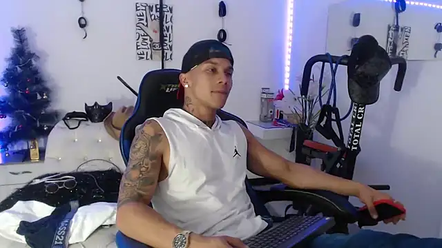 Leonard Price online show from 02/11/25, 06:19