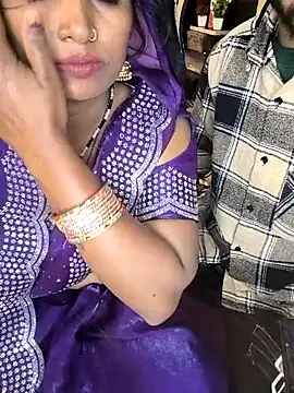 Snapshot of Indian_Lust_Couple chatting on 01/14/26, 09:52 Indian Lust Couple online show from 01/14/26, 09:52