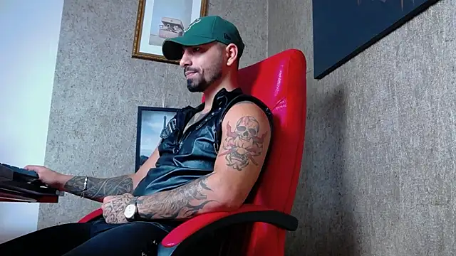 Snapshot of NigelBoydXXX chatting on 01/09/25, 06:47 NigelBoydXXX online show from 01/09/25, 06:47