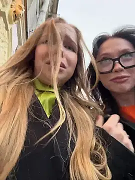 mur girl online show from 10/28/25, 01:03