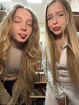 mur girl online show from 01/07/26, 12:29