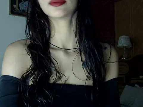 Snapshot of MAAYRA_09 chatting on 09/23/25, 04:10 MAAYRA 09 online show from 09/23/25, 04:10