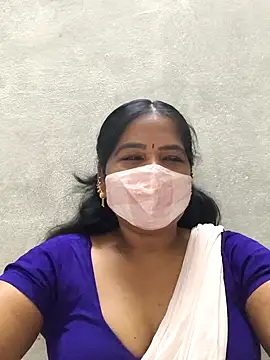 Snapshot of MaaliiiPonuTamil chatting on 04/01/26, 05:43 MaaliiiPonuTamil online show from 04/01/26, 05:43