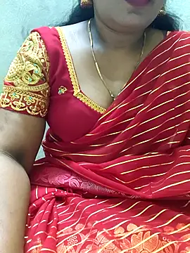 Snapshot of MaaliiiPonuTamil chatting on 05/26/26, 06:15 MaaliiiPonuTamil online show from 05/26/26, 06:15