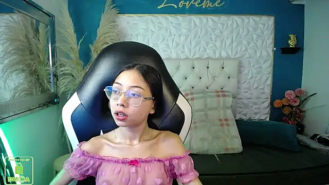 Snapshot of NathaliaSweet_11 chatting on 12/22/25, 02:25 NathaliaSweet 11 online show from 12/22/25, 02:25