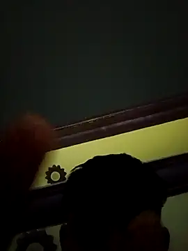 Snapshot of MAAYRA0809 chatting on 11/08/25, 05:01 MAAYRA0809 online show from 11/08/25, 05:01