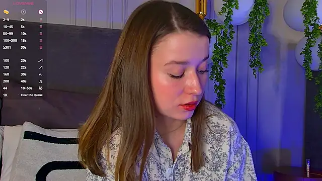 Snapshot of MichelleHaynes chatting on 02/20/25, 05:51 MichelleHaynes online show from 02/20/25, 05:51