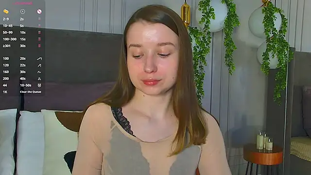 Snapshot of MichelleHaynes chatting on 03/15/25, 02:45 MichelleHaynes online show from 03/15/25, 02:45