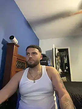 Snapshot of MasterKvn chatting on 01/15/25, 03:22 MasterKvn online show from 01/15/25, 03:22