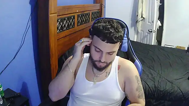 Snapshot of MasterKvn chatting on 01/25/25, 06:01 MasterKvn online show from 01/25/25, 06:01