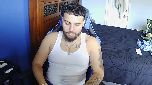 Snapshot of MasterKvn chatting on 03/10/25, 07:07 MasterKvn online show from 03/10/25, 07:07