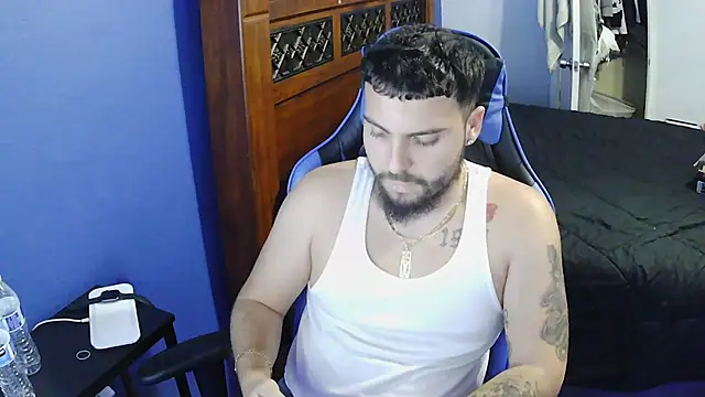 Snapshot of MasterKvn chatting on 03/14/25, 03:15 MasterKvn online show from 03/14/25, 03:15