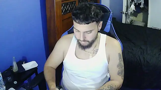 Snapshot of MasterKvn chatting on 03/18/25, 08:25 MasterKvn online show from 03/18/25, 08:25