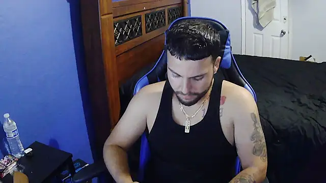 Snapshot of MasterKvn chatting on 10/28/25, 08:51 MasterKvn online show from 10/28/25, 08:51