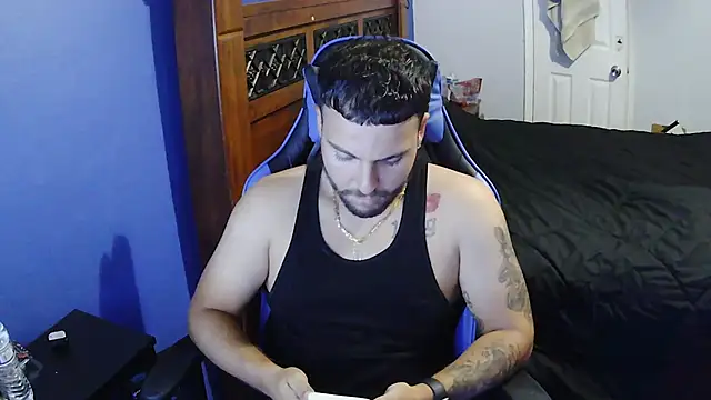 Snapshot of MasterKvn chatting on 10/29/25, 08:16 MasterKvn online show from 10/29/25, 08:16