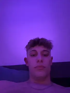 Snapshot of romanhrdcore chatting on 09/12/25, 11:04 romanhrdcore online show from 09/12/25, 11:04