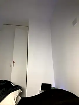 AgnesCampp online show from 09/17/25, 07:26