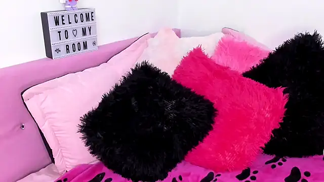 gabyye capprins online show from 02/08/25, 07:16