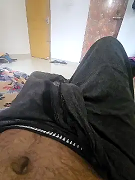 Snapshot of Mallu_ajanraj143 chatting on 02/25/25, 08:25 Mallu ajanraj143 online show from 02/25/25, 08:25