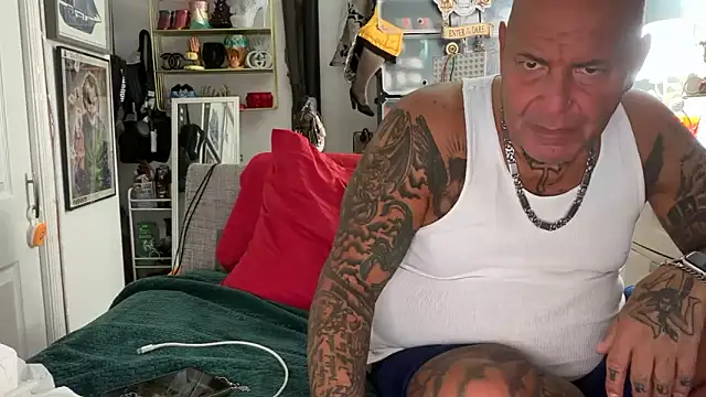 joeytatts66 online show from 11/15/25, 04:54