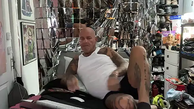 joeytatts66 online show from 05/10/26, 02:06