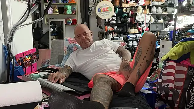 joeytatts66 online show from 06/17/26, 03:20