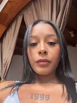 Snapshot of natali_henao chatting on 11/12/25, 08:41 natali henao online show from 11/12/25, 08:41